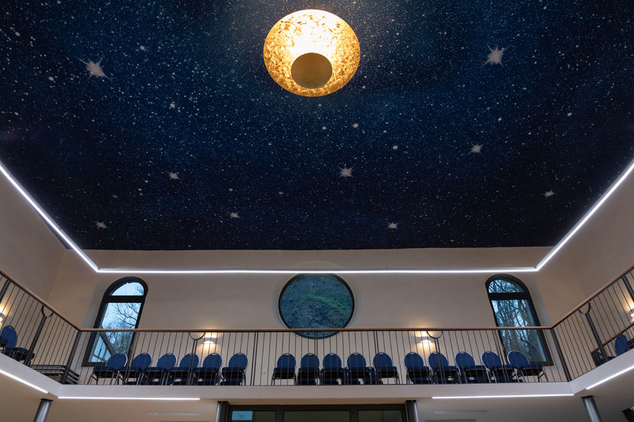 Sakrale Beleuchtung Synagoge Felsberg neutralweiss Luxsystem HADLER